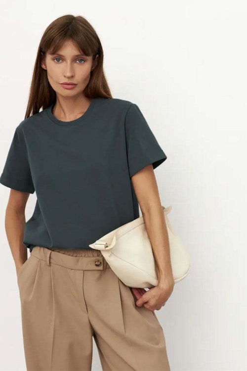 Minimalist Casual Solid Crew Neck T-shirt