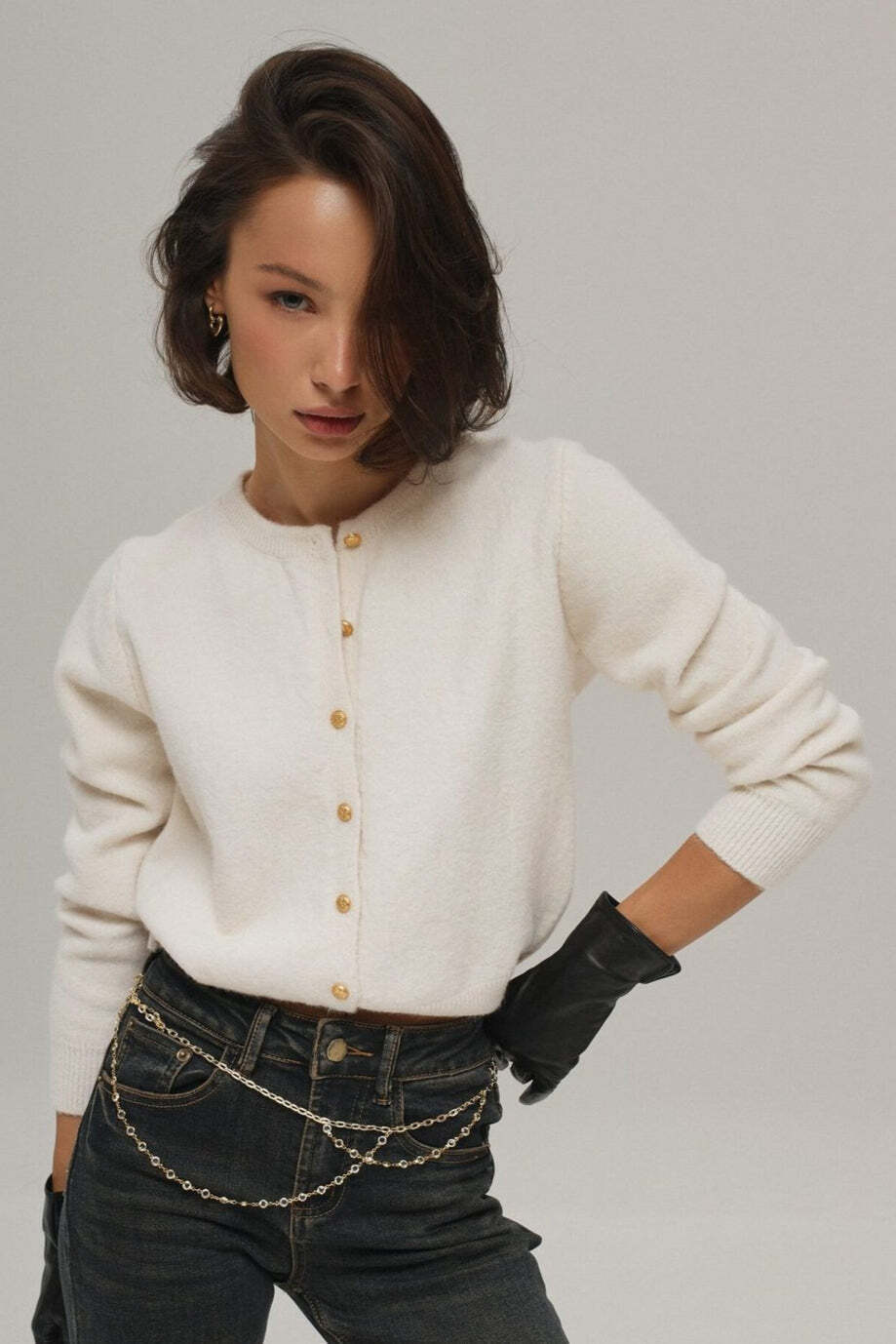 Minimalist Knitted Gold Buckle Crew Neck Cardigan Minimalist Knitted Gold Buckle Crew Neck Cardigan