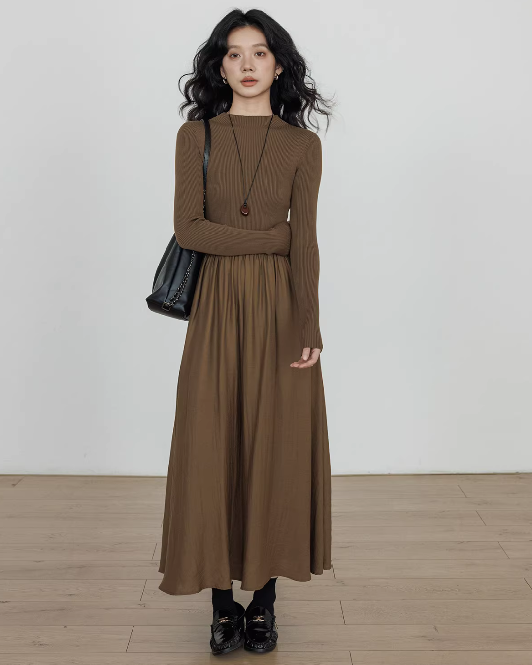 Mock Neck Top Docking Flare Skirt Mock Neck Top Docking Flare Skirt