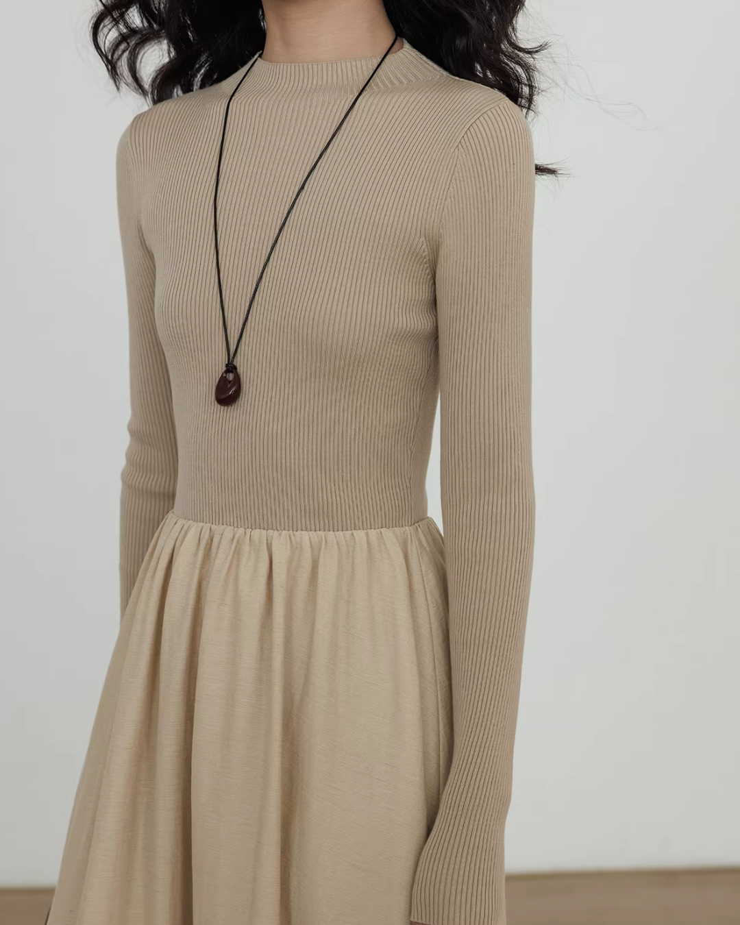 Mock Neck Top Docking Flare Skirt Mock Neck Top Docking Flare Skirt