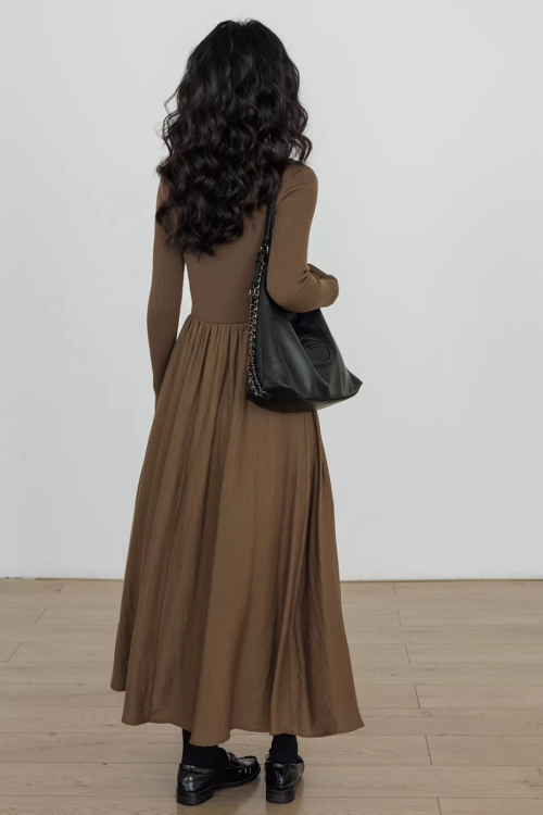 Mock Neck Top Docking Flare Skirt