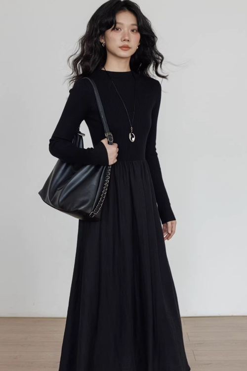 Mock Neck Top Docking Flare Skirt