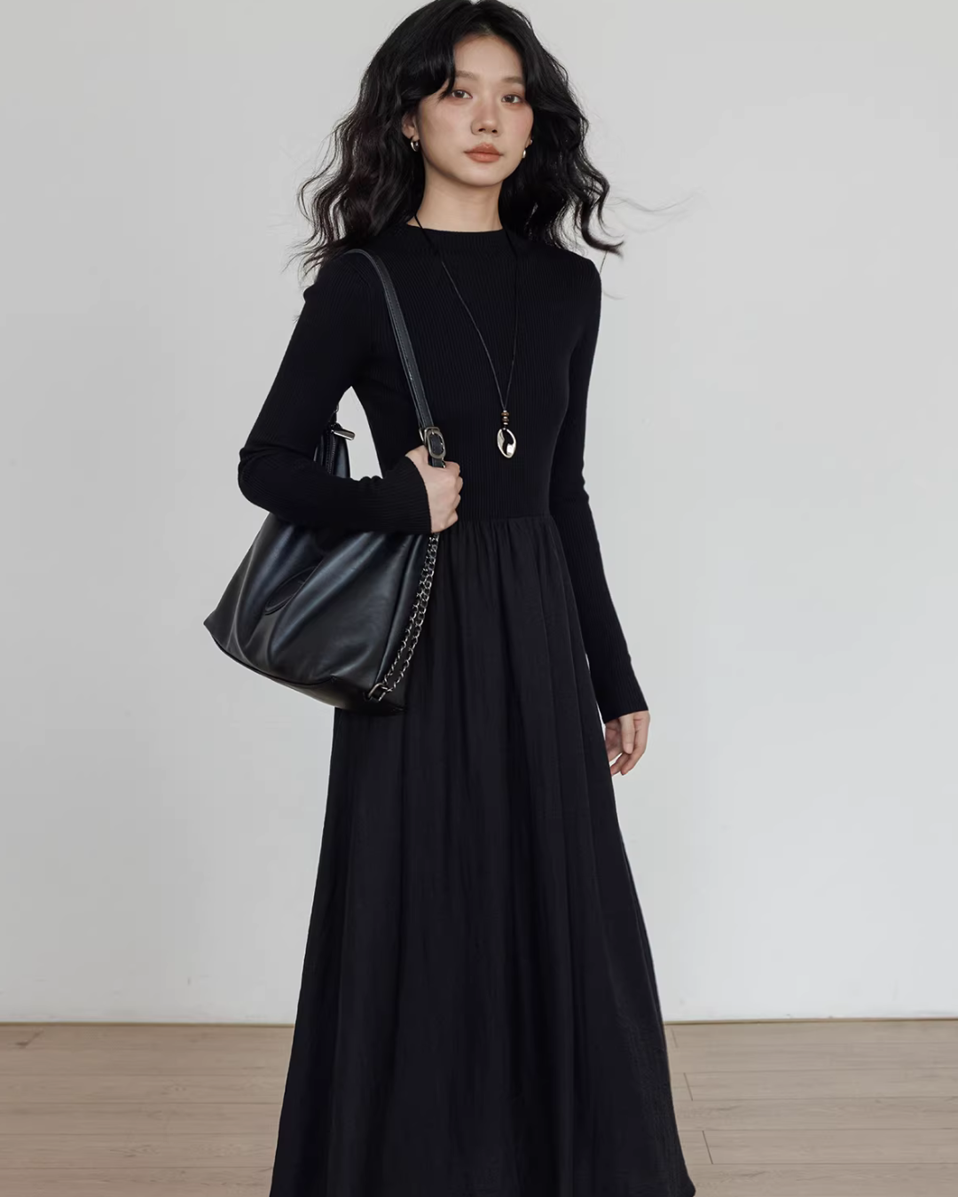 Mock Neck Top Docking Flare Skirt Mock Neck Top Docking Flare Skirt