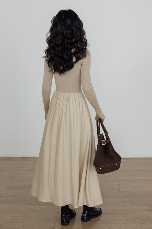 Mock Neck Top Docking Flare Skirt