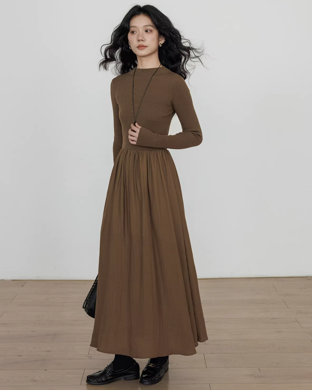 Mock Neck Top Docking Flare Skirt Mock Neck Top Docking Flare Skirt