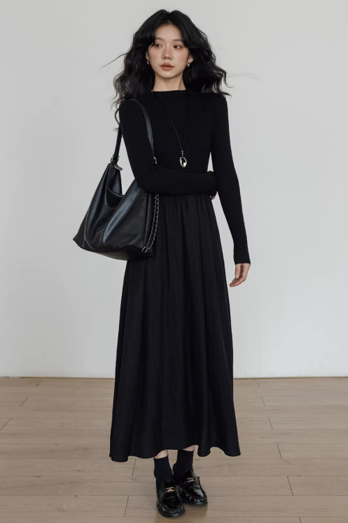 Mock Neck Top Docking Flare Skirt