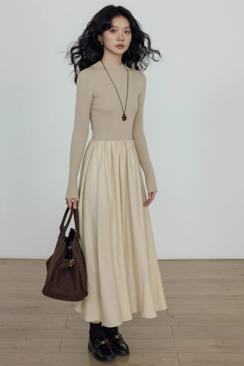 Mock Neck Top Docking Flare Skirt