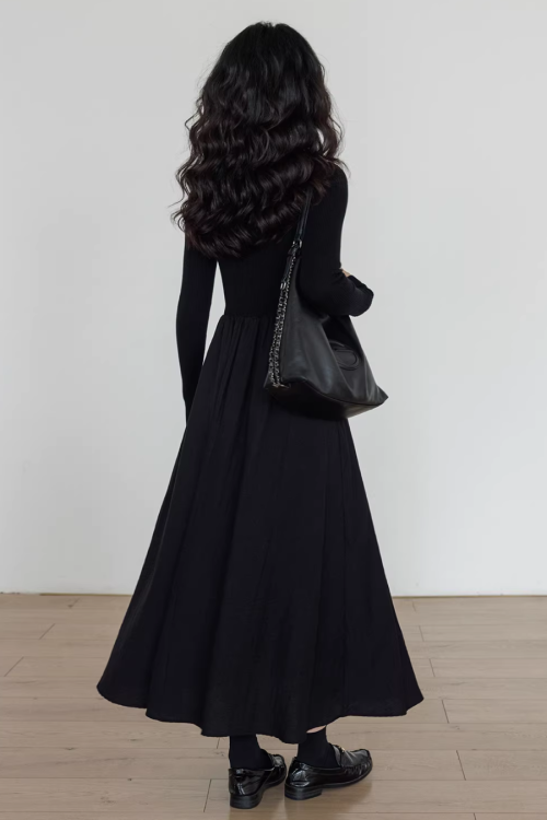 Mock Neck Top Docking Flare Skirt