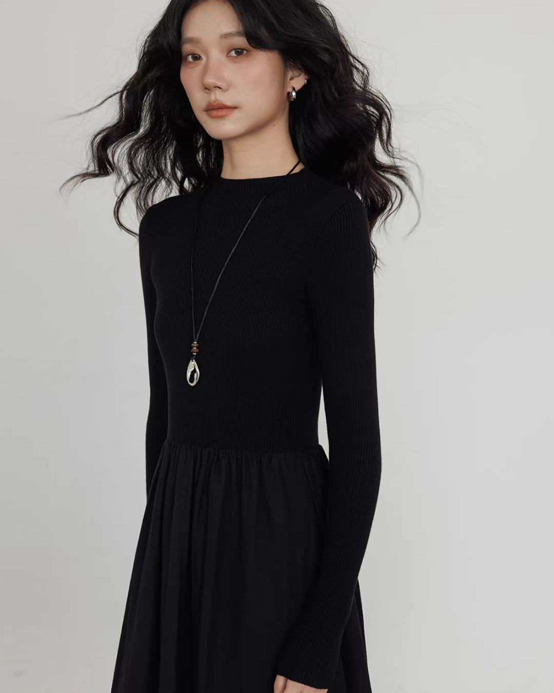Mock Neck Top Docking Flare Skirt Mock Neck Top Docking Flare Skirt
