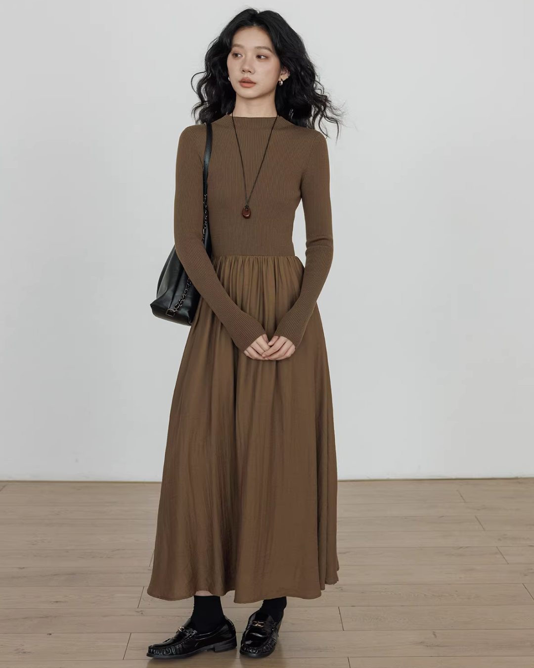 Mock Neck Top Docking Flare Skirt Mock Neck Top Docking Flare Skirt