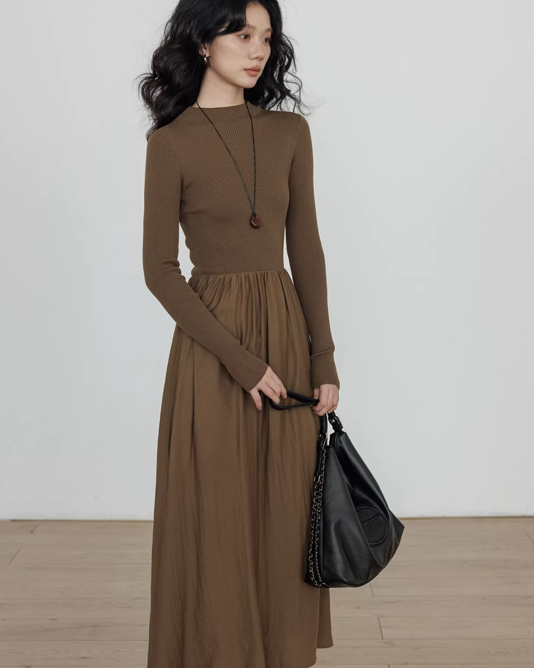 Mock Neck Top Docking Flare Skirt Mock Neck Top Docking Flare Skirt