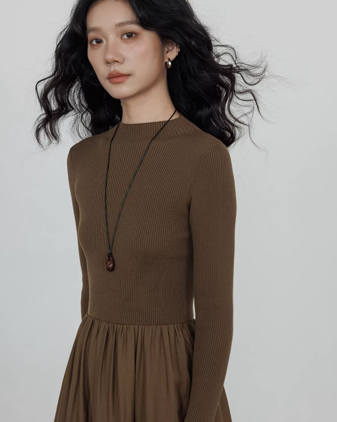 Mock Neck Top Docking Flare Skirt Mock Neck Top Docking Flare Skirt