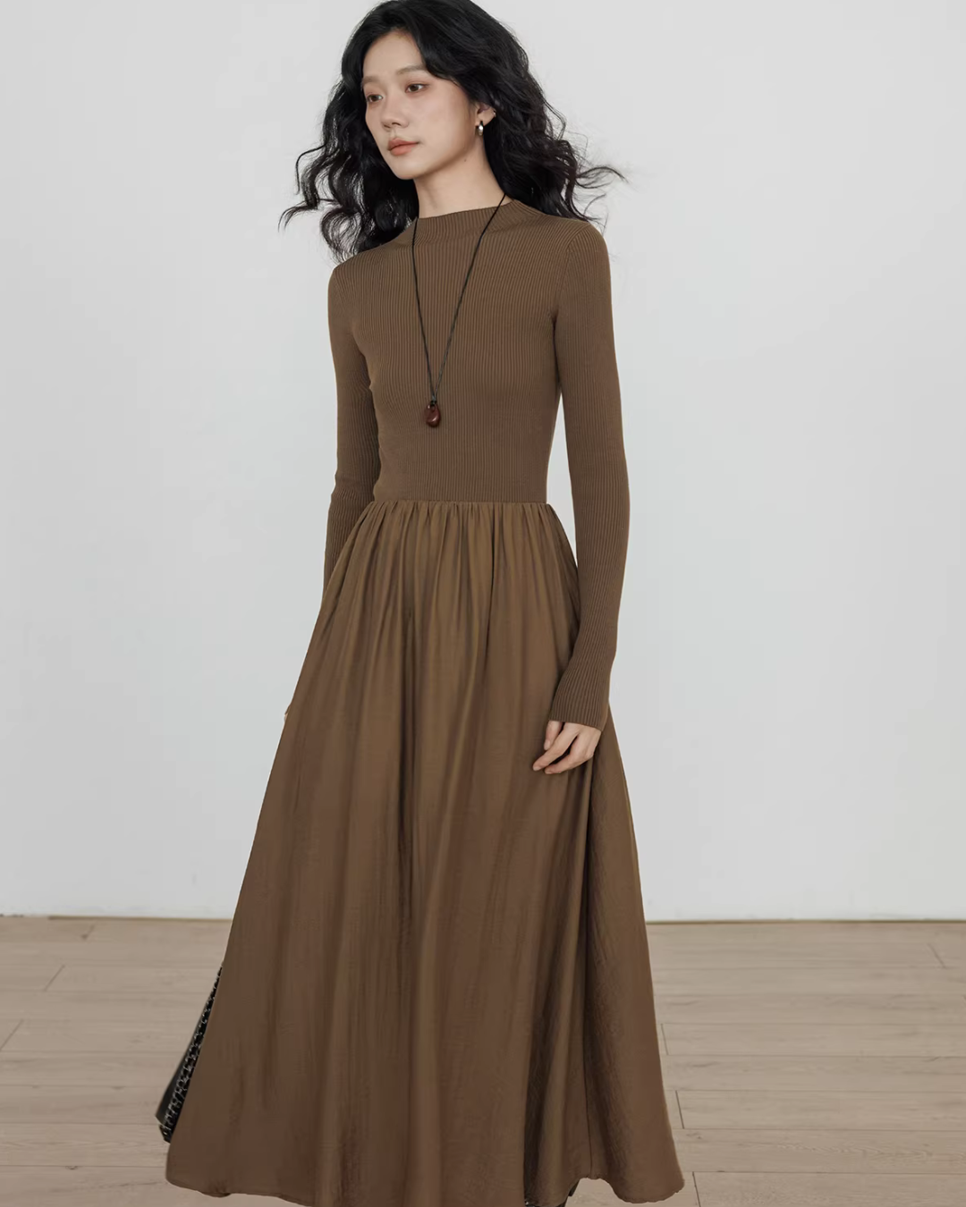 Mock Neck Top Docking Flare Skirt Mock Neck Top Docking Flare Skirt