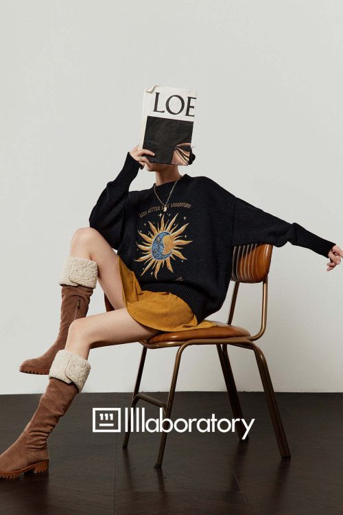 Moon Sun Knit Top / Pleated Mini Skirt