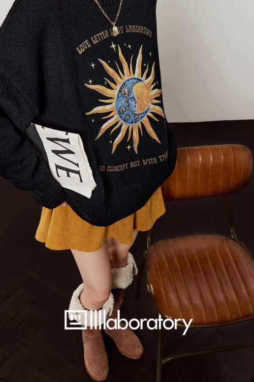 Moon Sun Knit Top / Pleated Mini Skirt