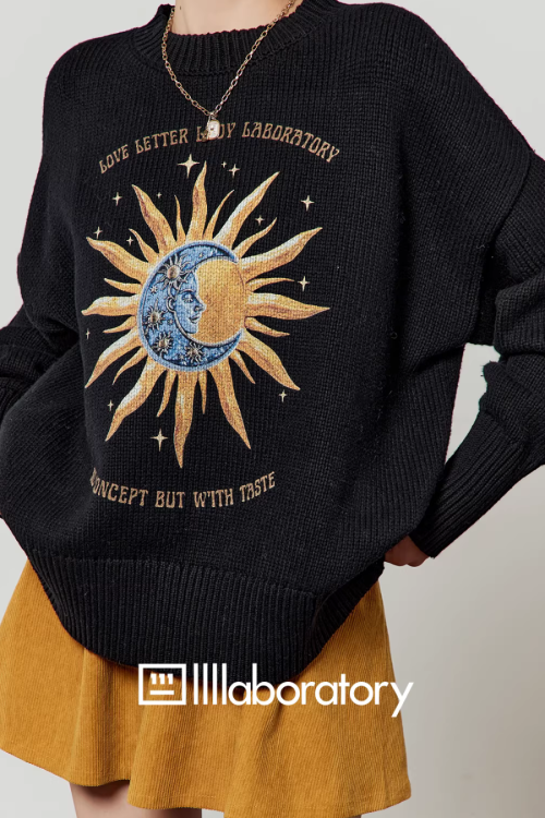 Moon Sun Knit Top / Pleated Mini Skirt