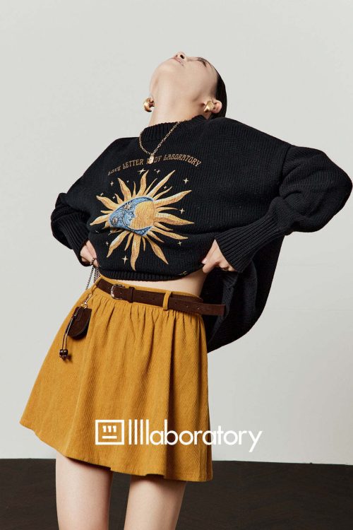 Moon Sun Knit Top / Pleated Mini Skirt