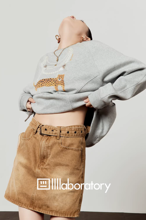 Necklace Design Knit Top / Denim Belt Skirt