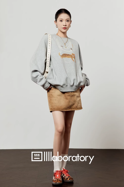 Necklace Design Knit Top / Denim Belt Skirt