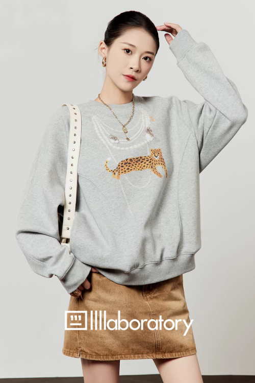 Necklace Design Knit Top / Denim Belt Skirt