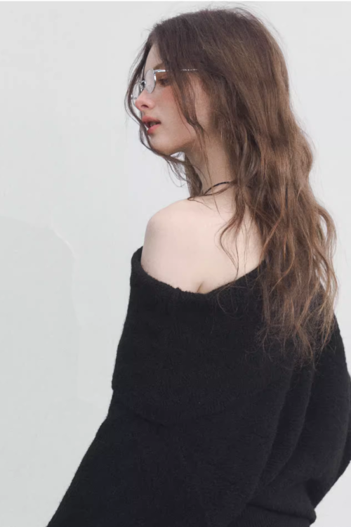 Off-Shoulder Knit Tops