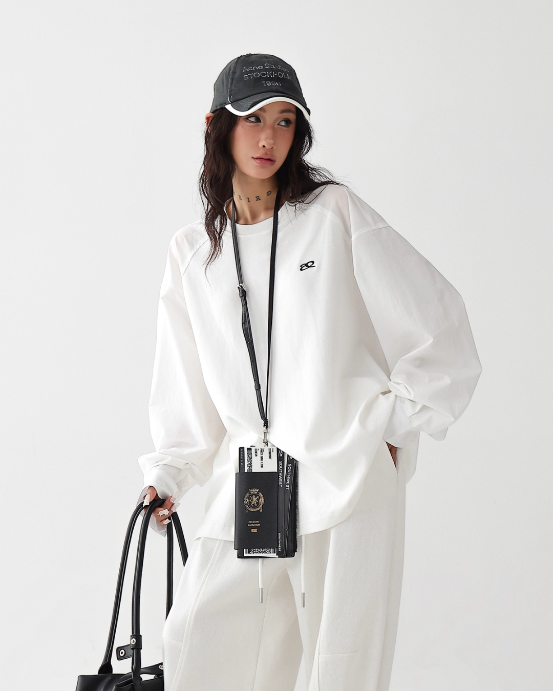 One Point Logo Big Silhouette T-Shirt One Point Logo Big Silhouette T-Shirt