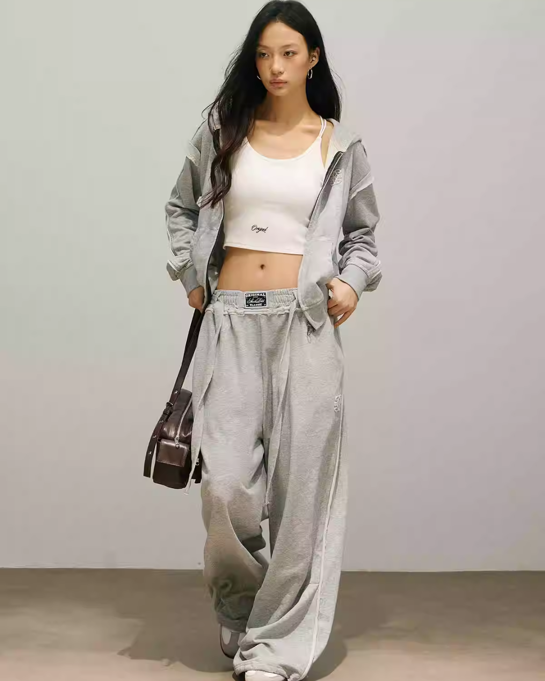 One Point Logo Zip Hoodie / Sweat Pants One Point Logo Zip Hoodie / Sweat Pants