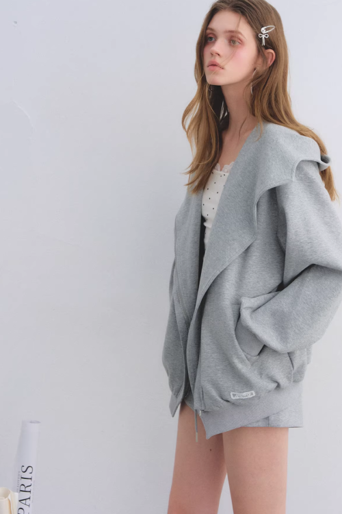 Oversized Collar Zip-Up Hoodie / Flare Sweatpants