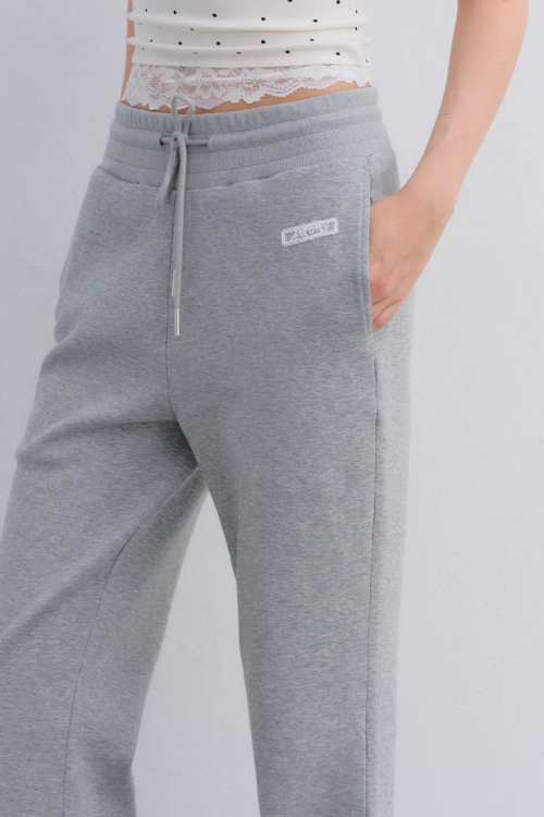 Oversized Collar Zip-Up Hoodie / Flare Sweatpants