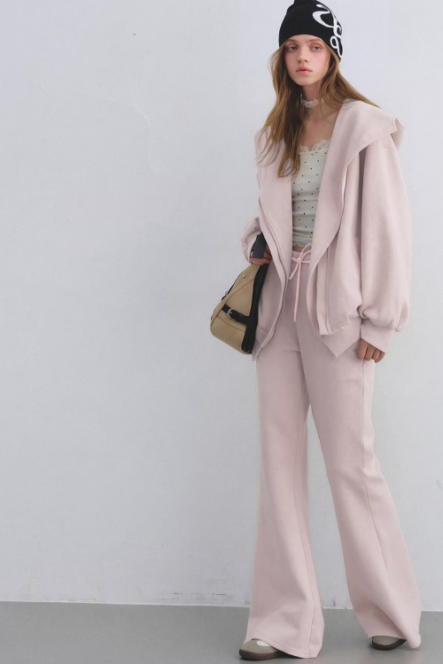 Oversized Collar Zip-Up Hoodie / Flare Sweatpants