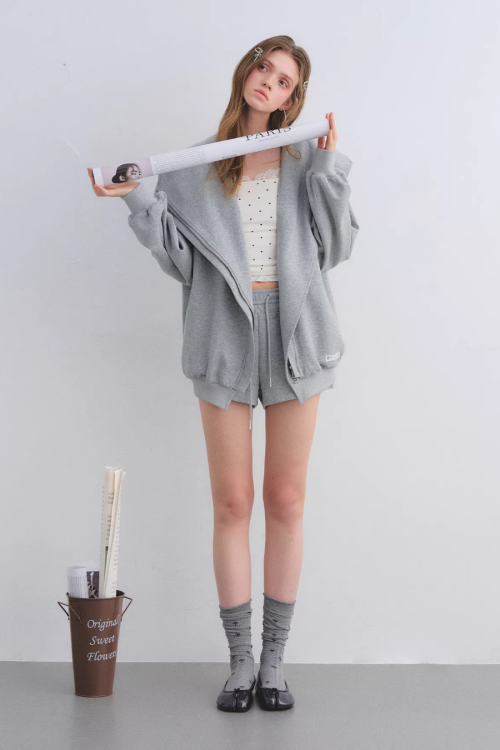 Oversized Collar Zip-Up Hoodie / Flare Sweatpants