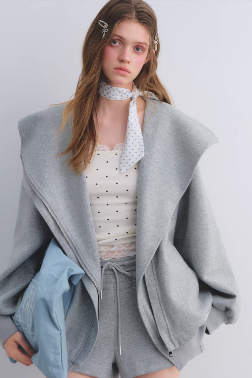 Oversized Collar Zip-Up Hoodie / Flare Sweatpants