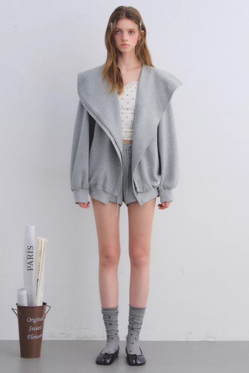 Oversized Collar Zip-Up Hoodie / Flare Sweatpants