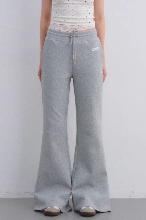 Oversized Collar Zip-Up Hoodie / Flare Sweatpants