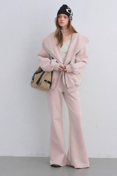 Oversized Collar Zip-Up Hoodie / Flare Sweatpants