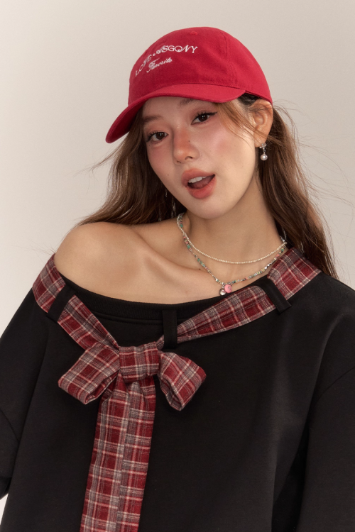 Paid Ribbon One-Shoulder Top