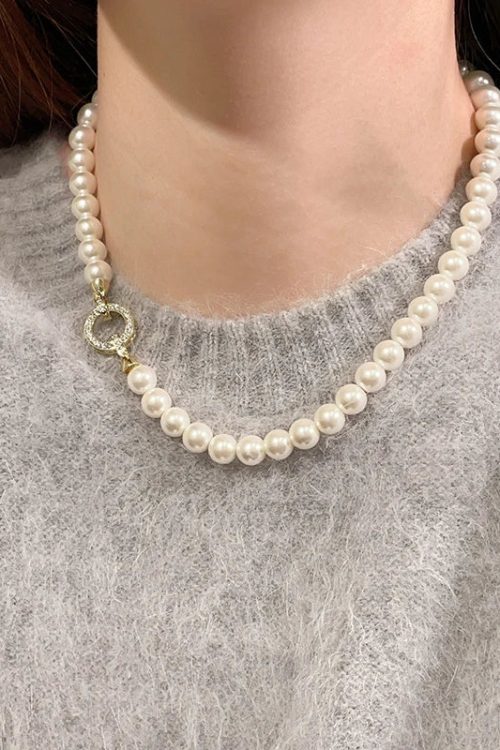 Pearl Ring Clasp Necklace