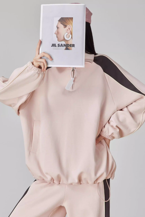 Pink Stand-Collar Sweatshirt / Loose Sweatpants