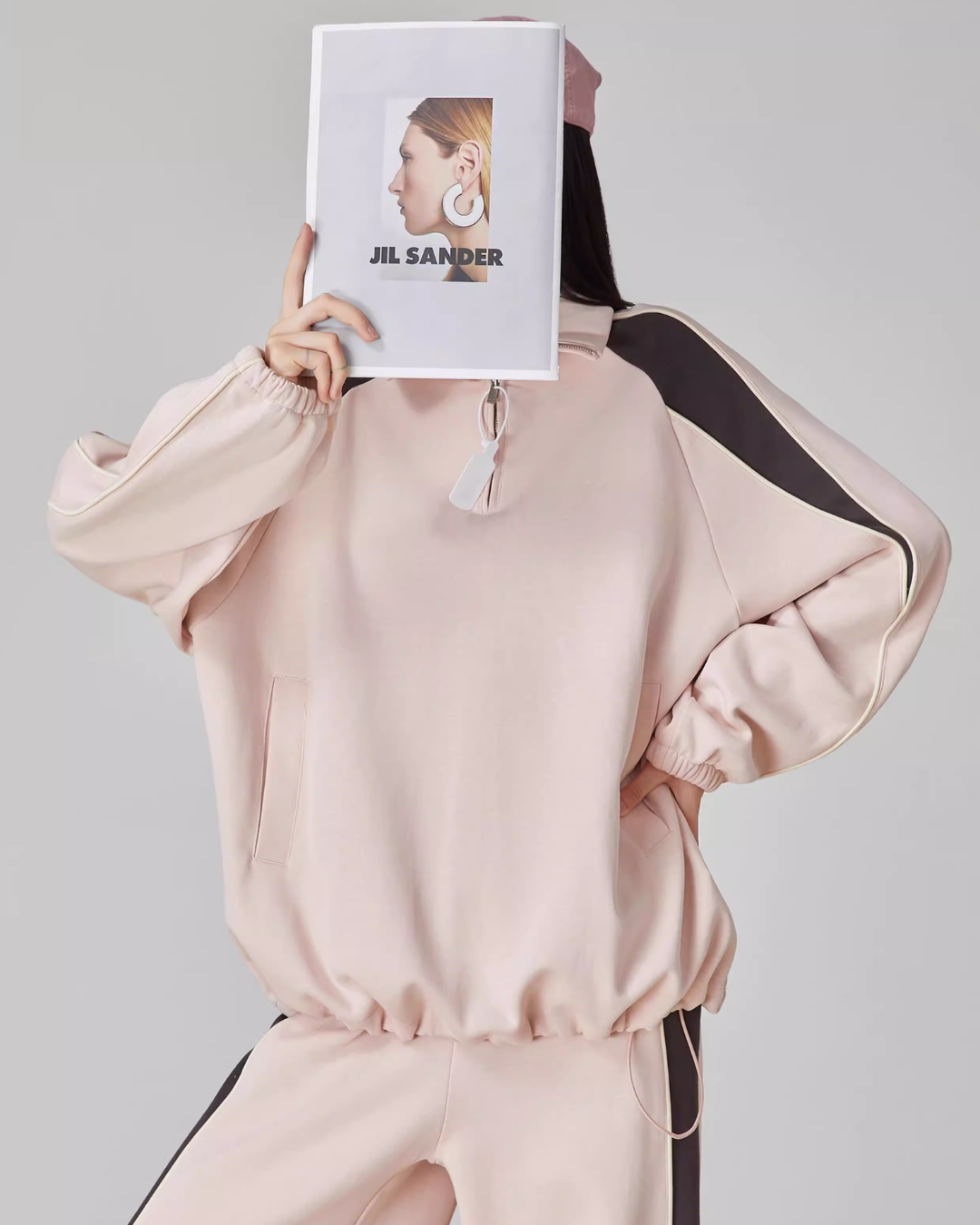 Pink Stand-Collar Sweatshirt / Loose Sweatpants Pink Stand-Collar Sweatshirt / Loose Sweatpants