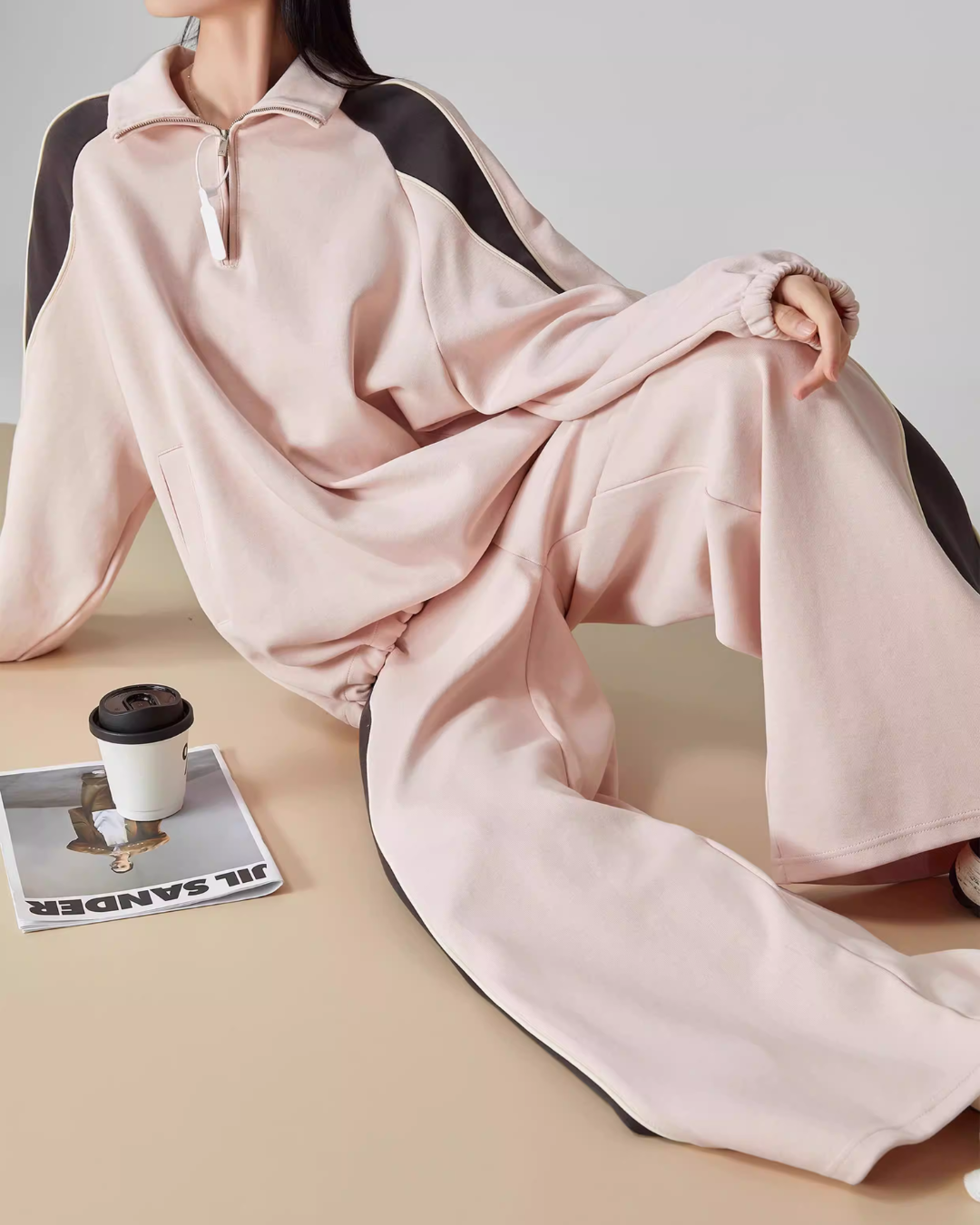 Pink Stand-Collar Sweatshirt / Loose Sweatpants Pink Stand-Collar Sweatshirt / Loose Sweatpants