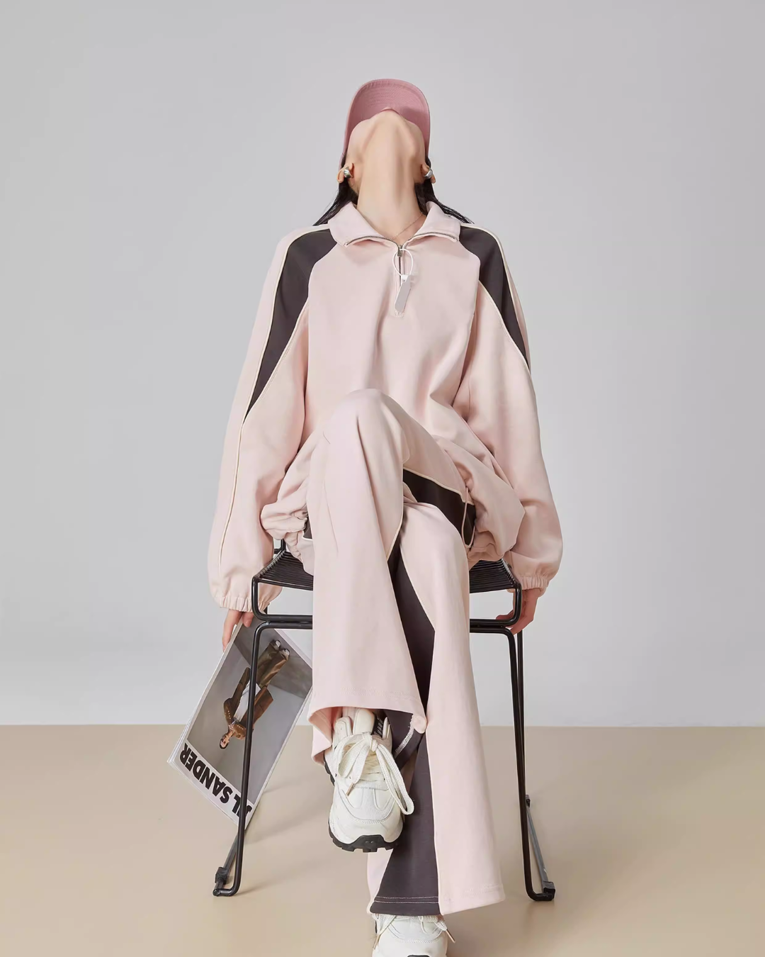 Pink Stand-Collar Sweatshirt / Loose Sweatpants Pink Stand-Collar Sweatshirt / Loose Sweatpants