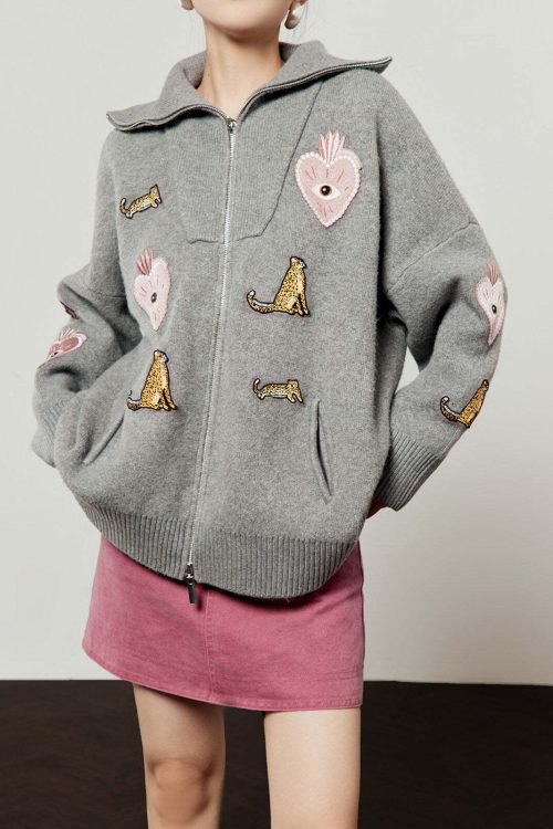 Polo Collar Embroidered Knit Cardigan / Pink Denim Skirt