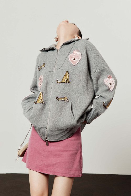 Polo Collar Embroidered Knit Cardigan / Pink Denim Skirt