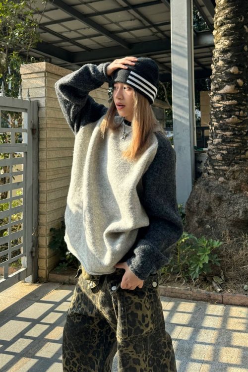 Raglan Sleeve Knit Top