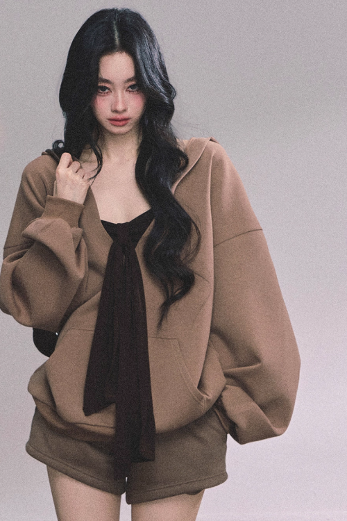 Relax Sweatshirt Hoodie / Shorts