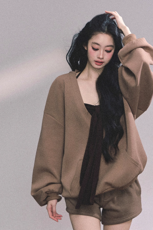 Relax Sweatshirt Hoodie / Shorts