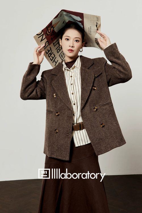 Retro Autumn Jacket / Striped Shirt / Brown Asymmetrical Skirt