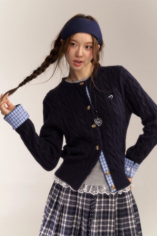 Retro College Short Knit