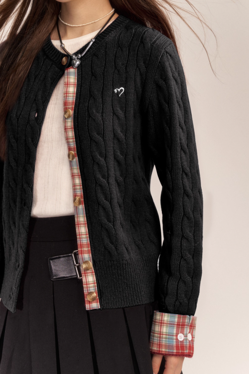 Retro College Short Knit