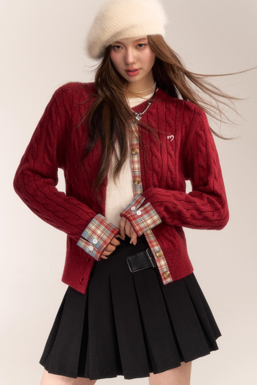 Retro College Short Knit